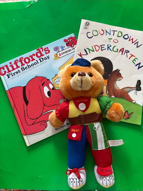 Scolastic/Harcourt/Gary Charles Other - Kindergarten Readiness Bundle #6 (Singing Fox & 2 books)